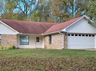 27 N Coker Rd, Vilonia, AR 72173