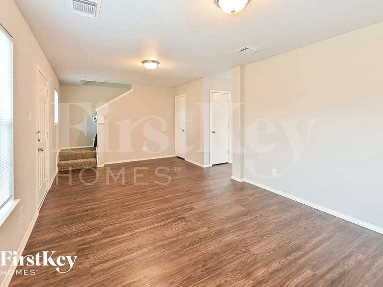 19319 Richland Springs Dr — Photo 2
