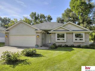 5635 Blondo St, Omaha, NE 68104