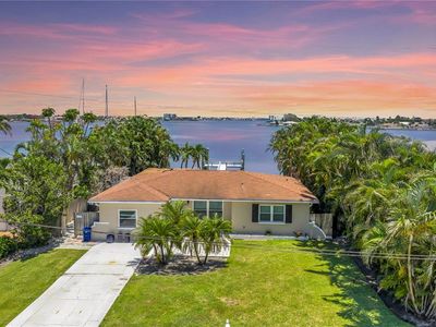 7121 Bay St, Saint Pete Beach, FL, 33706