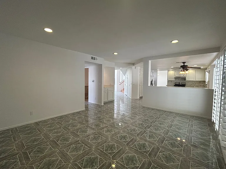 3068 Prado Ln — Photo 12