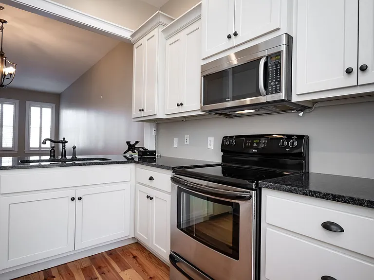 83 Charter Oak Dr — Photo 18