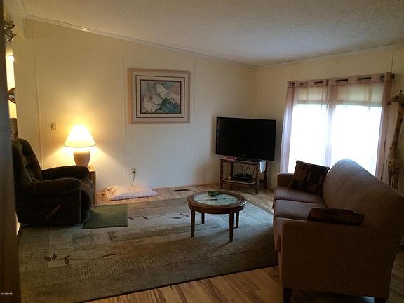 4th image of 2866 Lake Ave