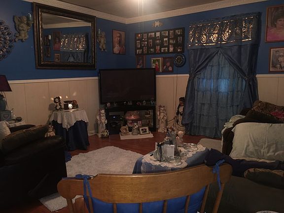 2nd image of 508 Fleetwood St