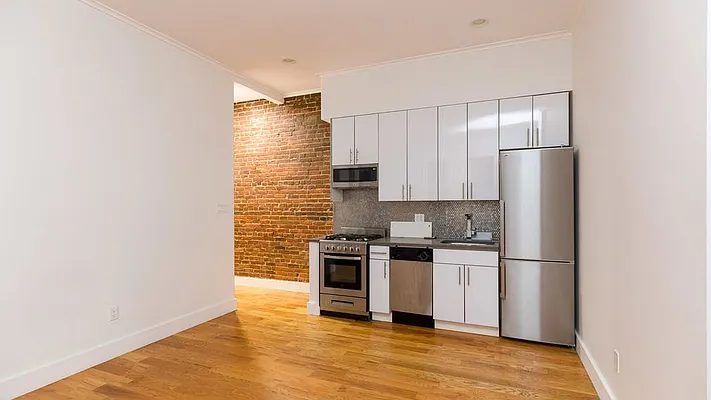 Rented by Nooklyn NYC LLC | media 10