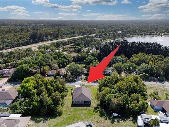 5th image of 722 Arundel Cir