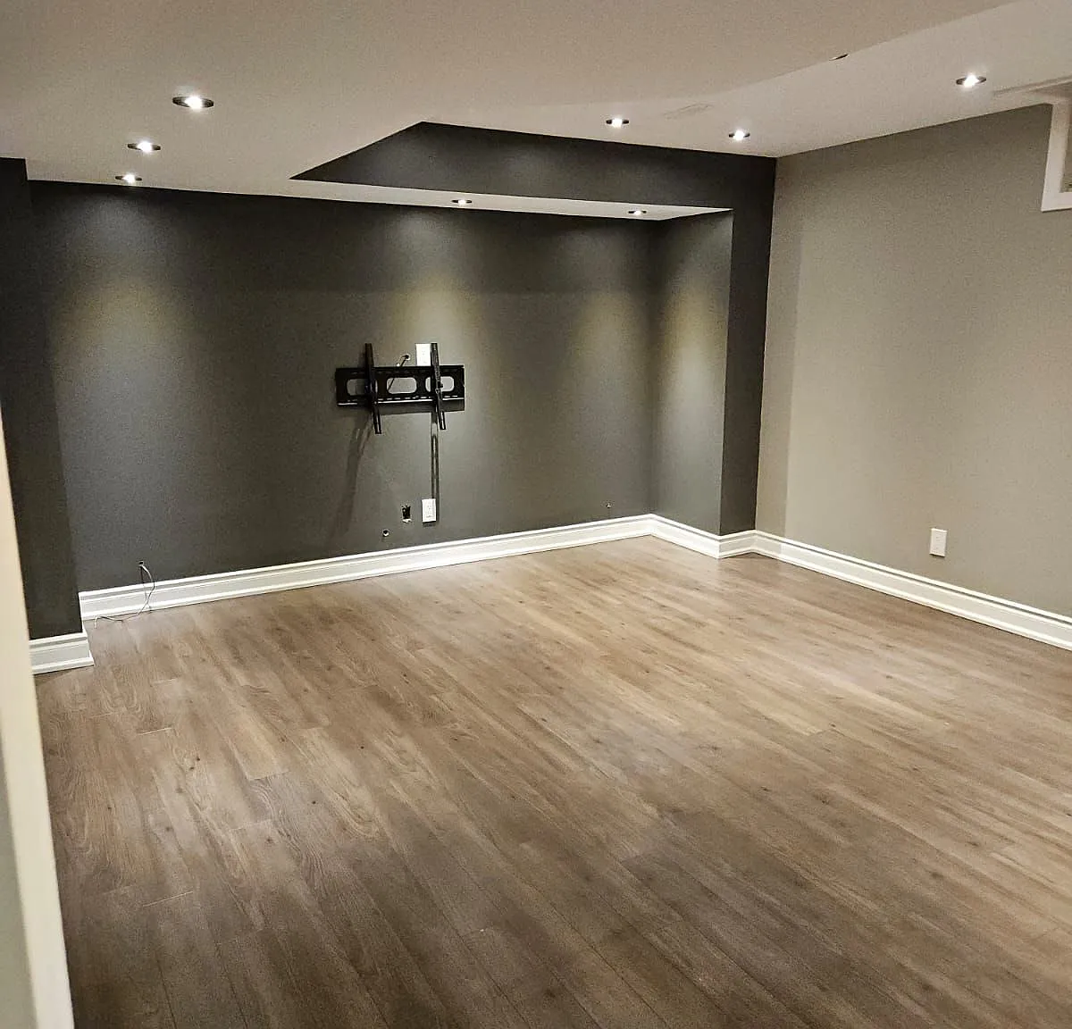 1 bed, $1,600 — Photo 2