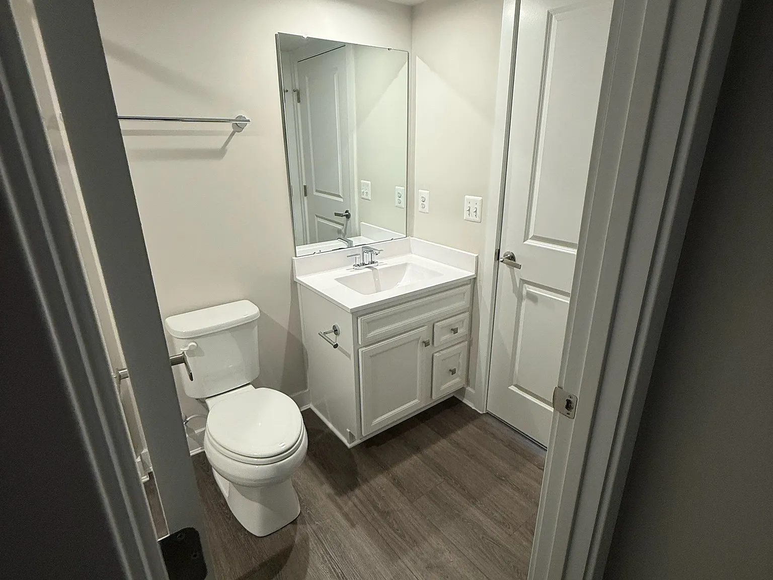 4 bed, 3.5 bath, $3,100 — Photo 3