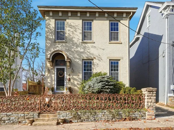 2711 Hackberry St, Cincinnati, OH 45206