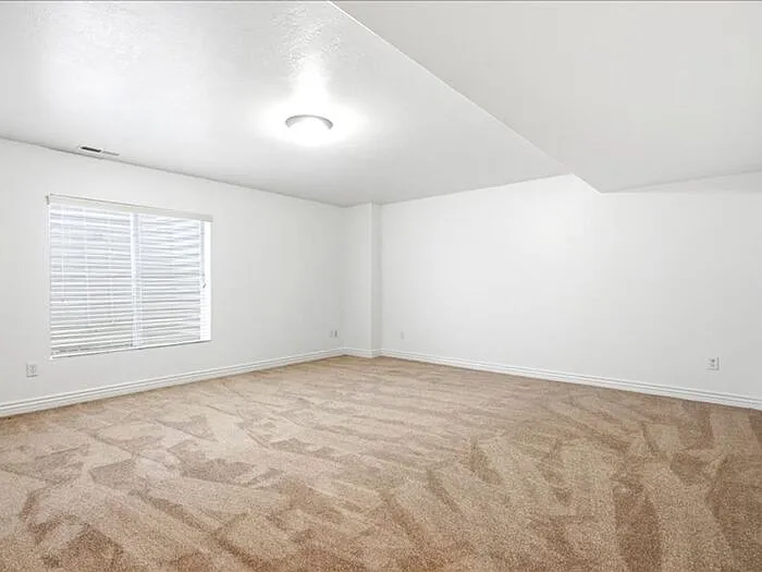 2113 E Glamis Ct — Photo 23