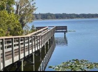 54 Terrace Dr, Fruitland Park, FL 34731