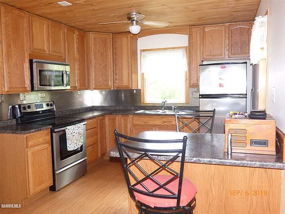 3rd image of 11 Galena Oaks Dr