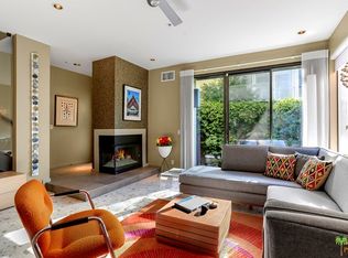 657 E Arenas Rd, Palm Springs, CA 92262