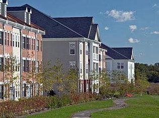 42514 Hollyhock Ter, Ashburn, VA 20148