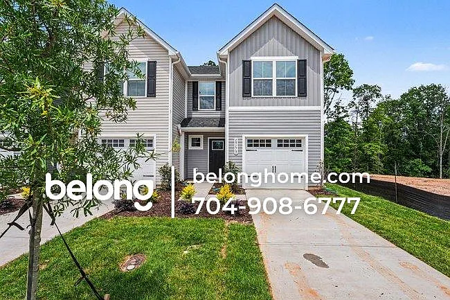 1517 39th Avenue Loop NE #7 — Photo 1