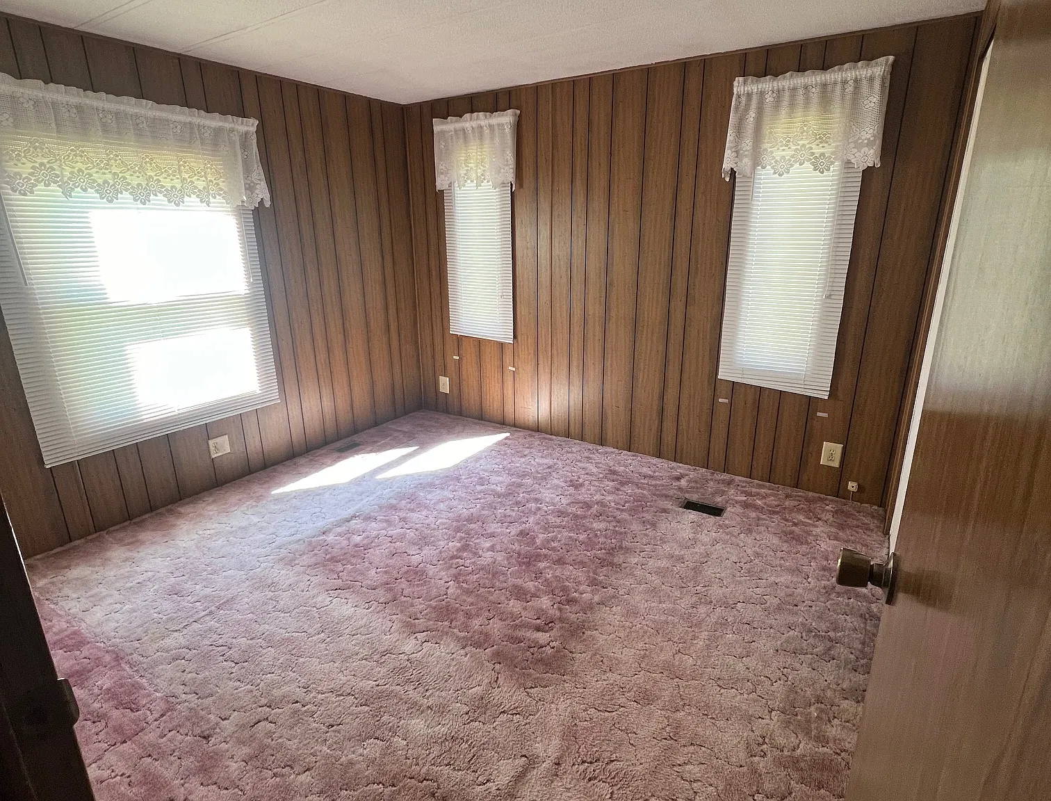 2 bed, 980 sqft, $1,050 — Photo 4