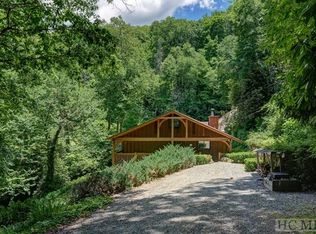 146 Soldier Point, Cullowhee, NC 28723