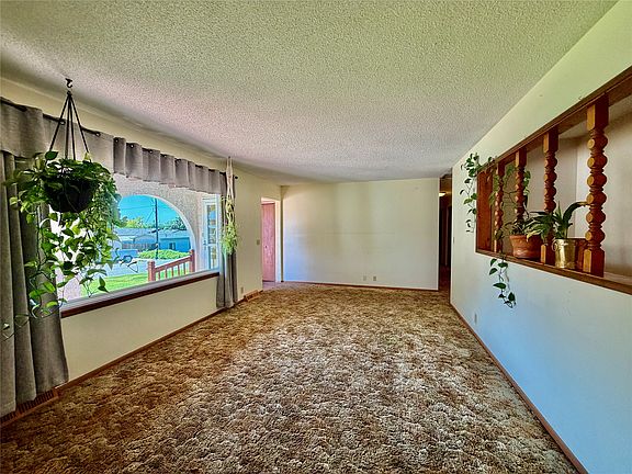 4th image of 205 E Prairie Ave