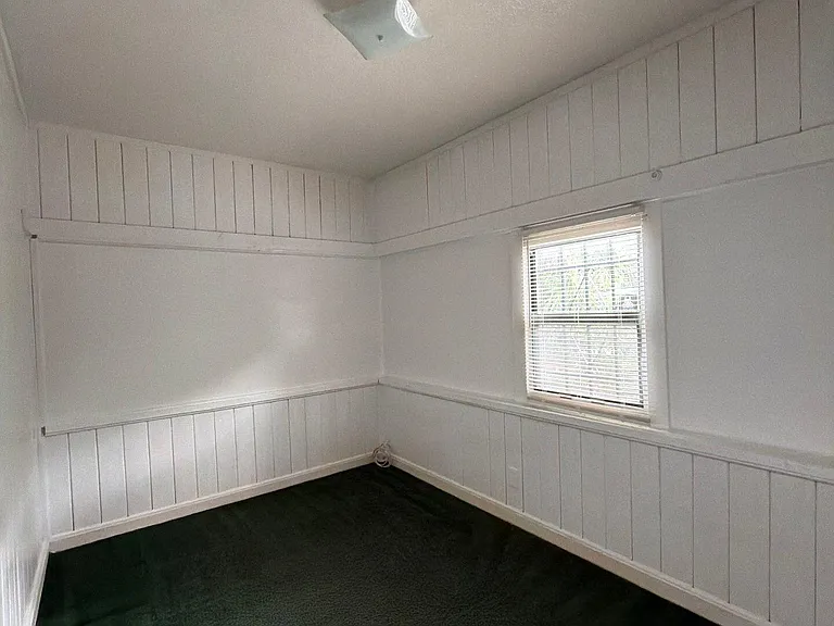 1454 Winthrop St — Photo 11