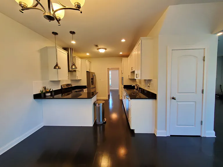 3260 Beacon St — Photo 13
