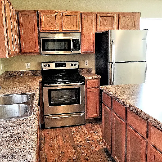 2 bed, 2.5 bath, 1242 sqft, $1,350 — Photo 3