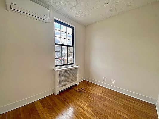 5th image of 21-68 Steinway St #3