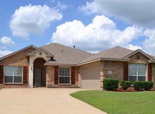 2017 Cardinal Dr, Forney, TX 75126