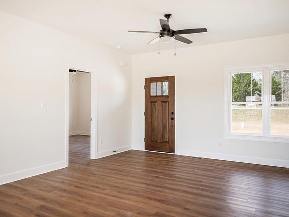 5th image of 10606 Leesville Rd