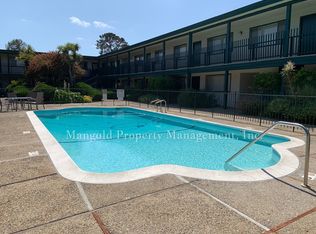696casa, Monterey, CA 93940