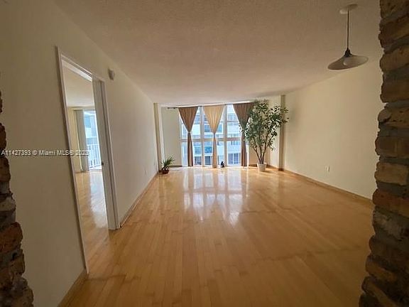 5th image of 1228 West Ave APT 1212