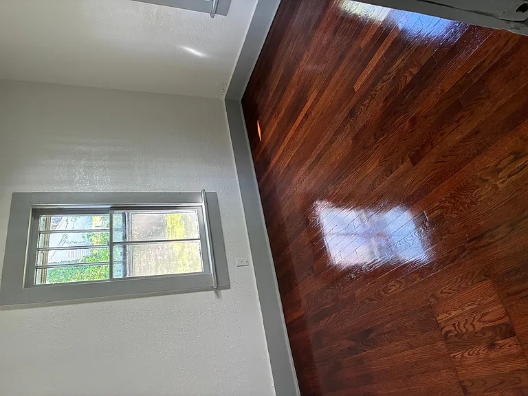 1021 Main St — Photo 10