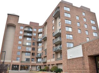 2200 Hamilton Dr UNIT 601, Ames, IA 50014