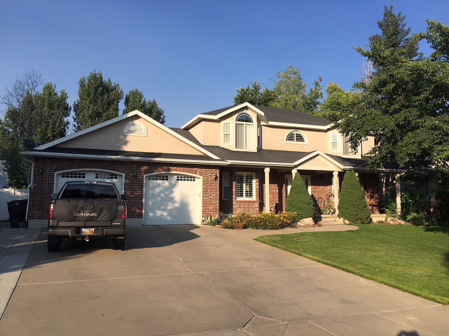 kah❤ 17859 Yonka St, Detroit, MI 48212 | Zillow
