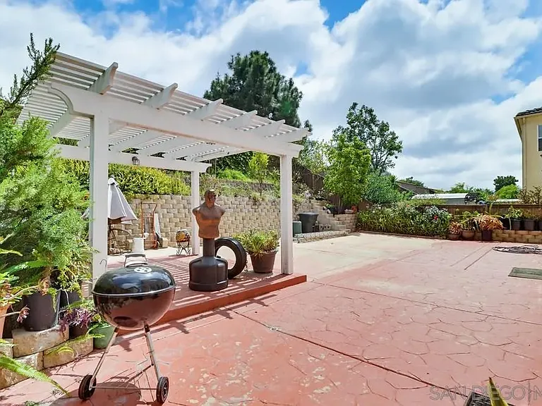 1762 Bramblewood Ct — Photo 46