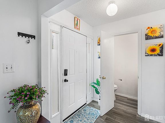 3rd image of 3804 Graham Ct