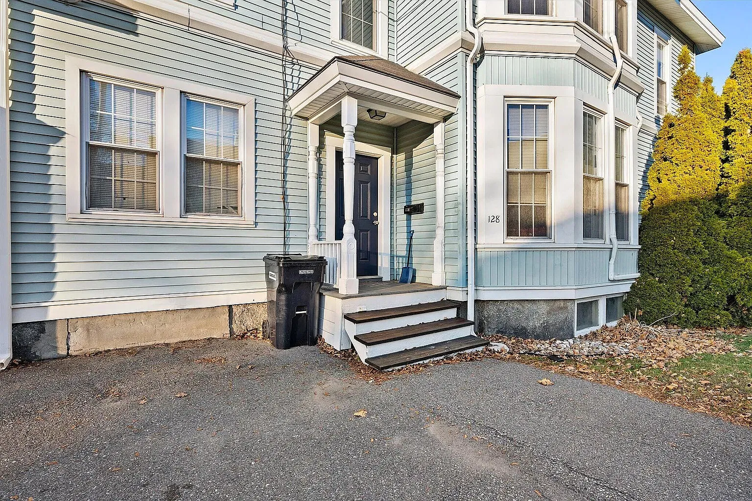 2 bed, 1000 sqft, $1,775 — Photo 1