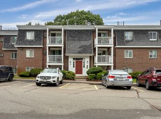 49 Will Dr UNIT 120, Canton, MA 02021