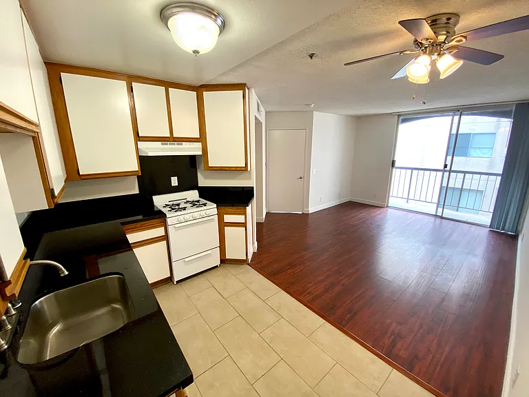 4431 Eagle Rock Blvd — Photo 12