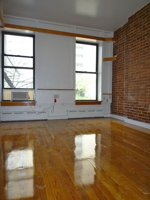 1st image of 1374 York Ave Frnt 2