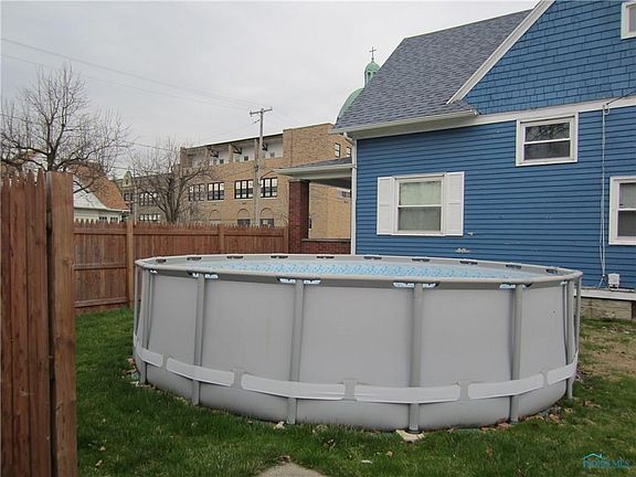 2nd image of 160 Nevada St