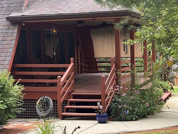 3rd image of 3582 Lucas Rd