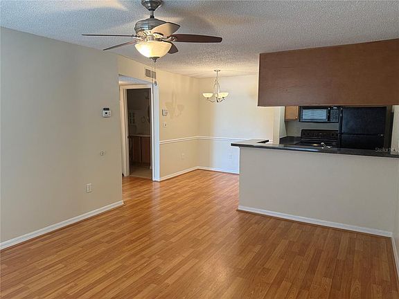 3rd image of 220 LAKE PARSONS GREEN #205