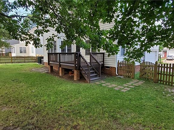 3rd image of 9058 Prolonge Ln