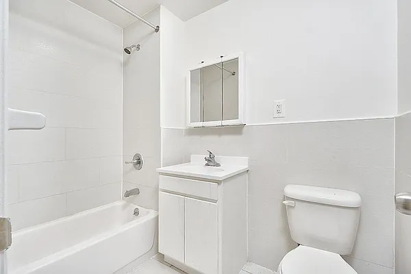 Rented by LivingNY | media 29
