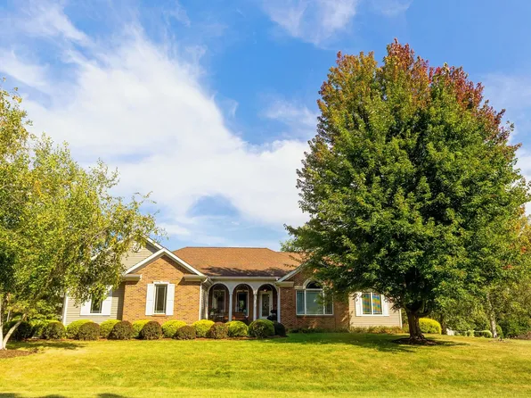 5011 Skare Ct N, Rochelle, IL 61068