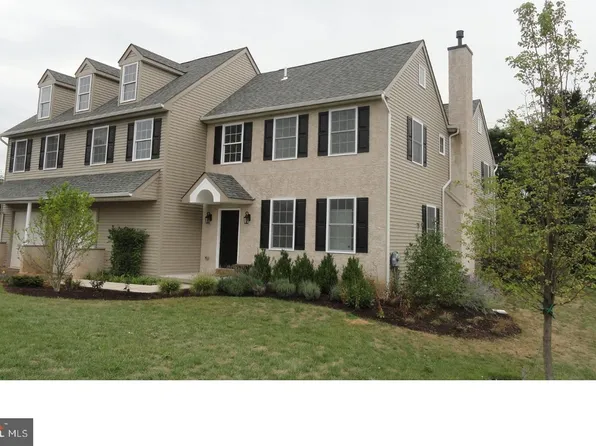 4223 Ferguson Dr, Doylestown, PA 18902