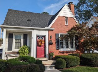 908 N Waverly St, Dearborn, MI 48128