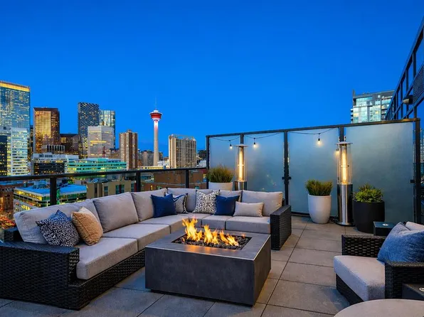 303 N 13th Ave SW #1601, Calgary, AB T2R 0Y9