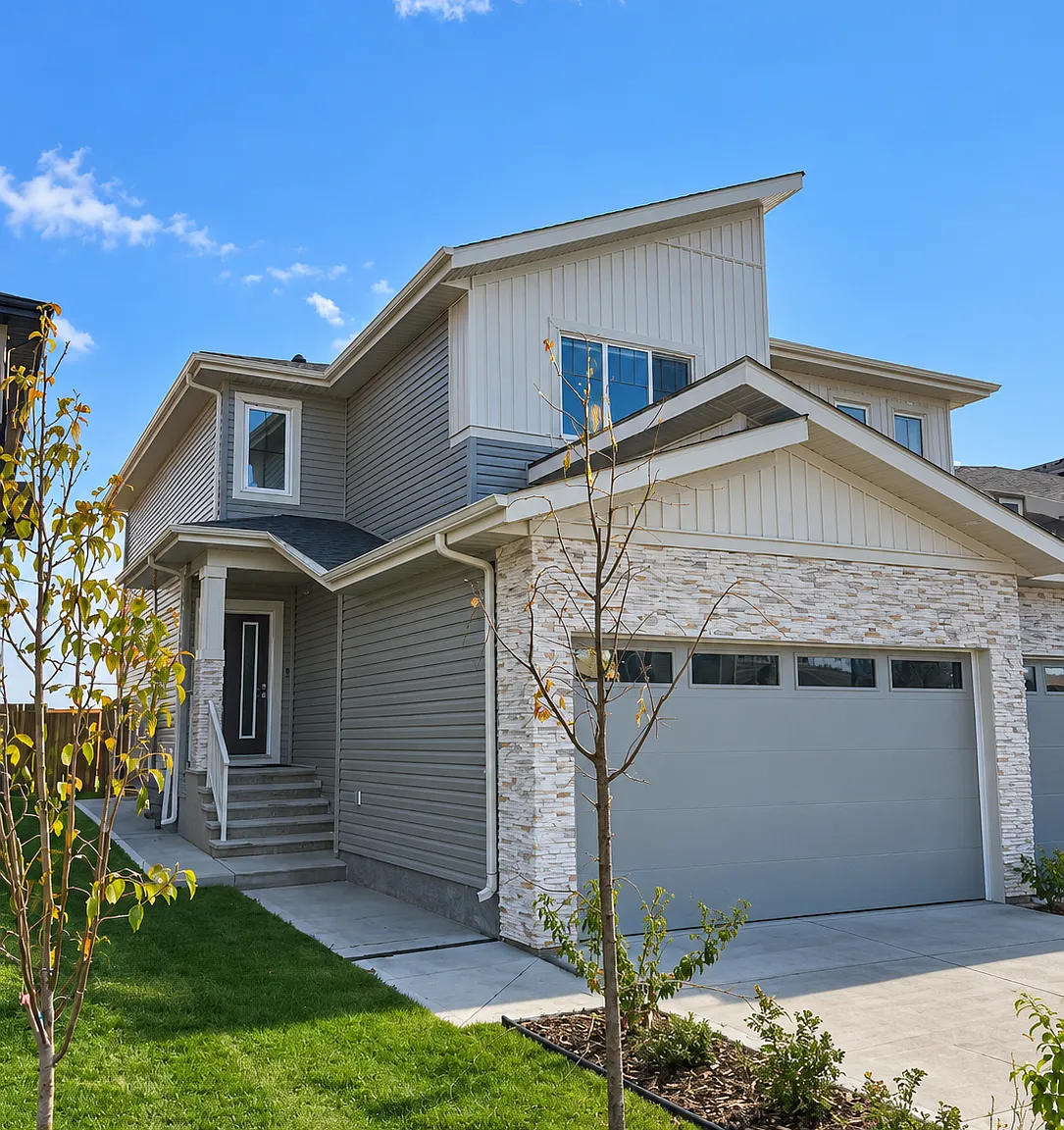 (PN0093)Brand-New 3-Bedroom Home with Double Garage in Beaumont — Photo 2