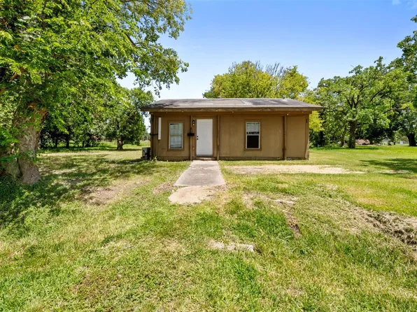 422 2nd Ave N, Texas City, TX 77590